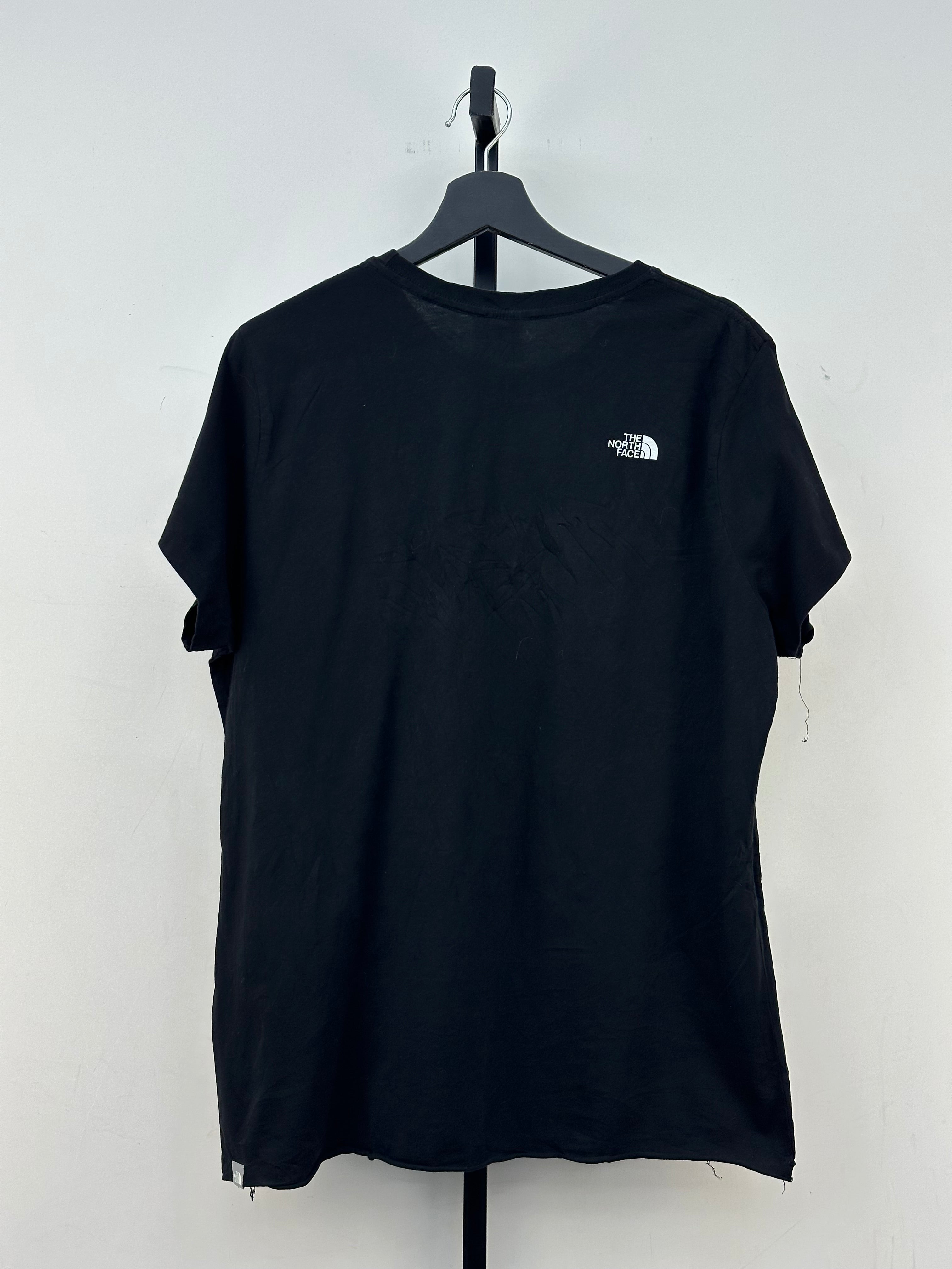THE NORTH FACE T-SHIRT