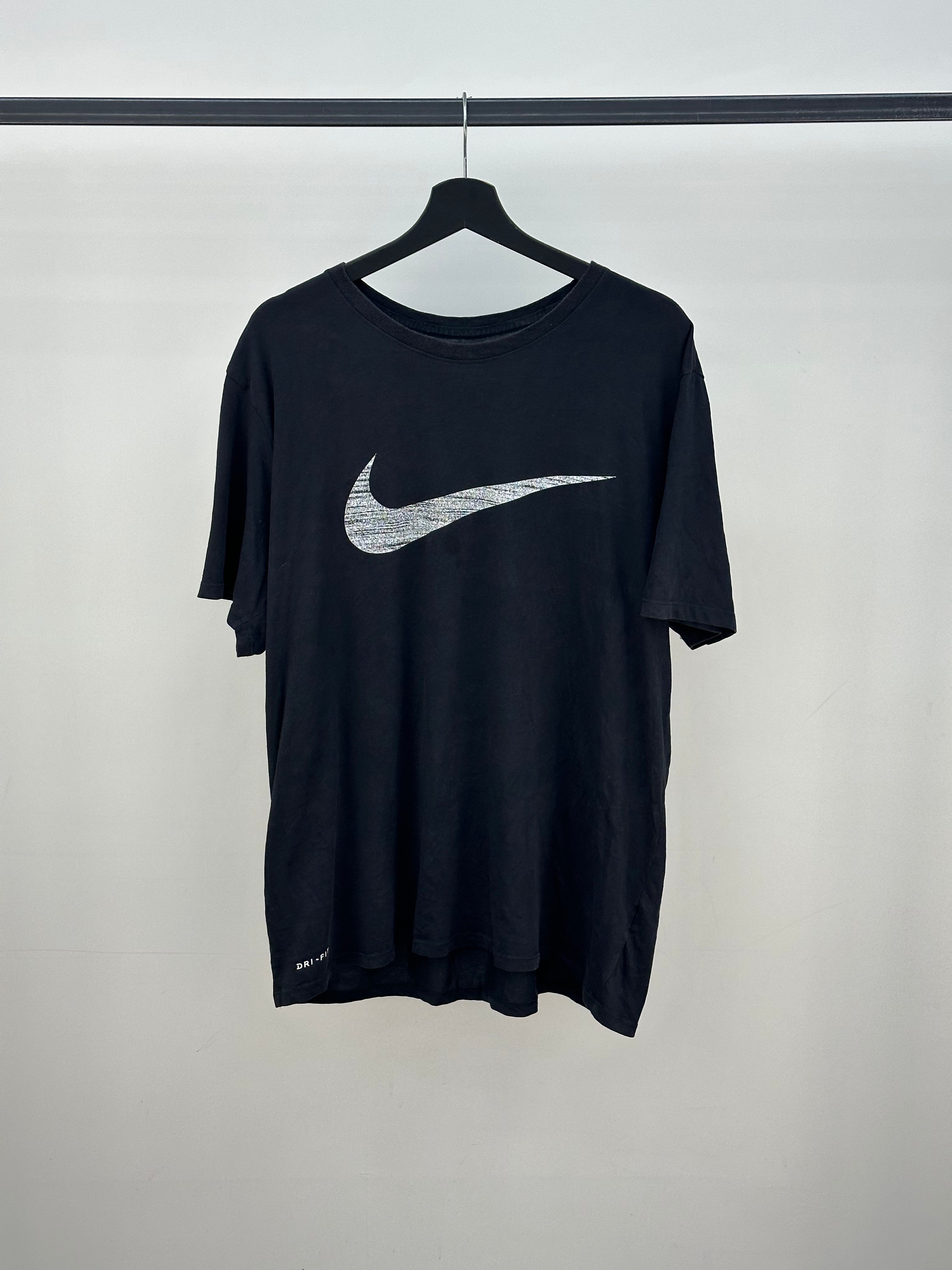 T-SHIRT NIKE TAGLIA : XL
