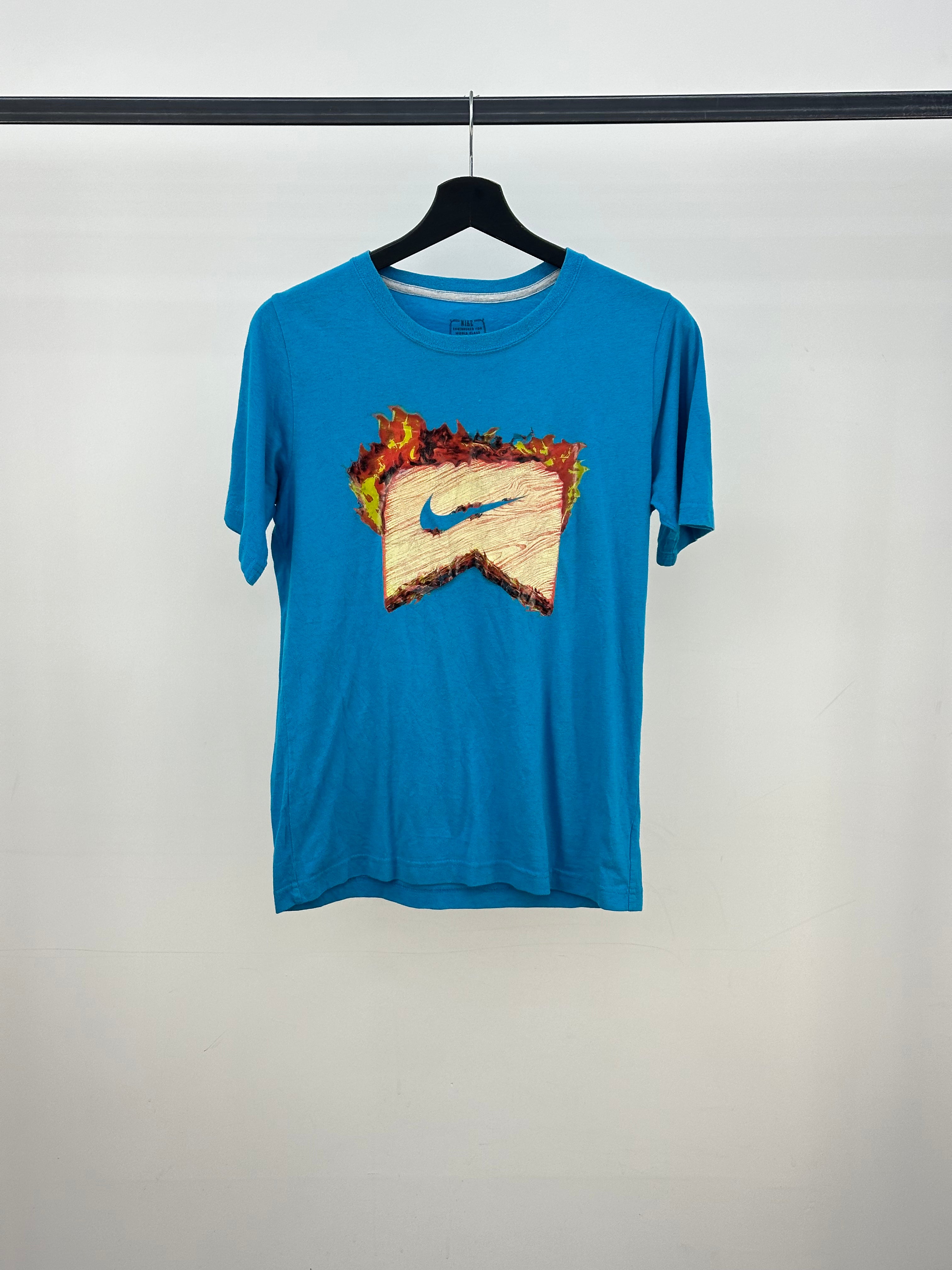 T-SHIRT NIKE TAGLIA : L