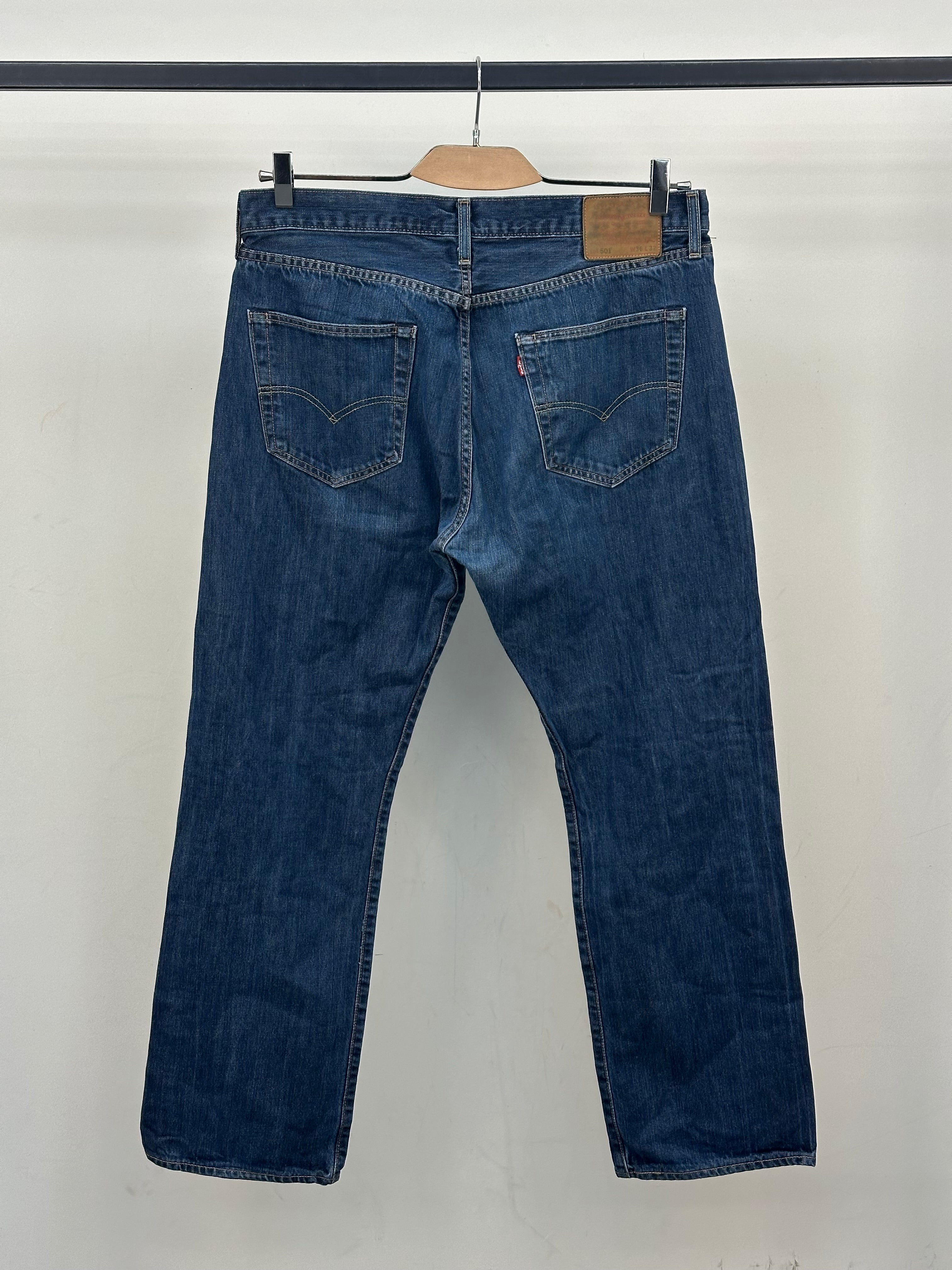 LEVI'S 501 TAGLIA: 50 ITA = W36 L32