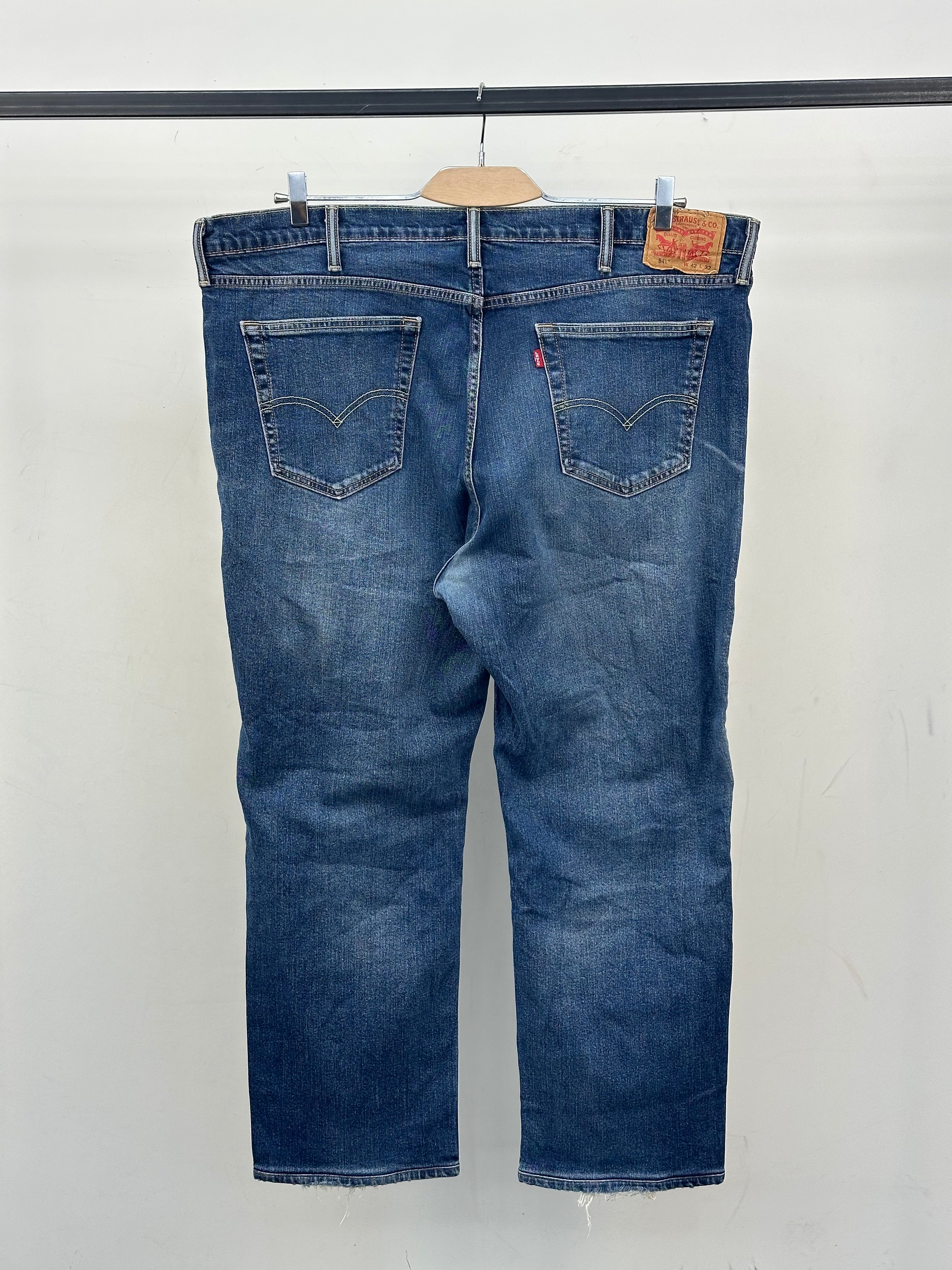 LEVI'S 541 STANDARD FIT TAGLIA: 54 ITA = W42 L32