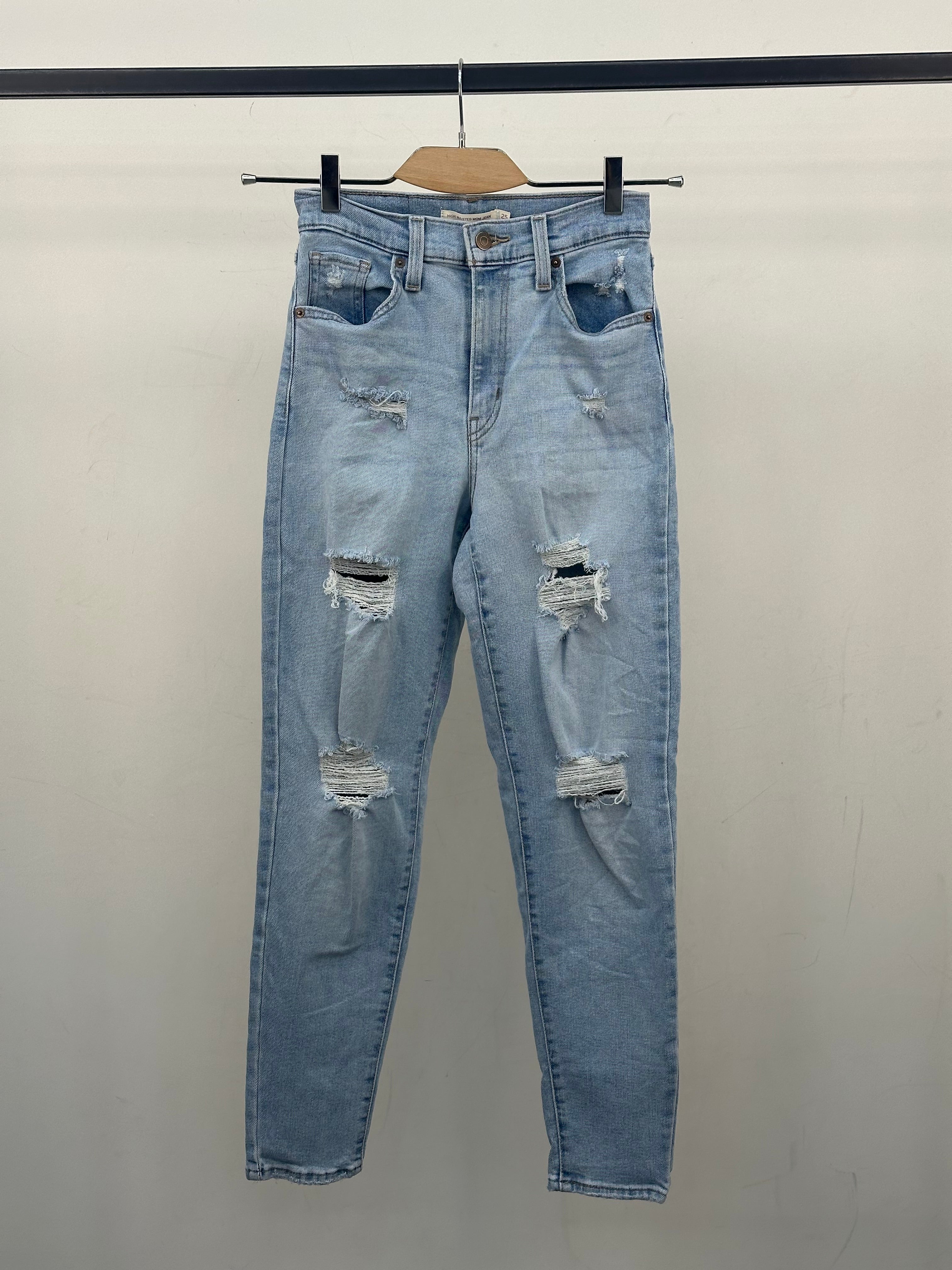 LEVI'S HIGH WAISTED MOM JEAN TAGLIA: 39 ITA = W25 L29