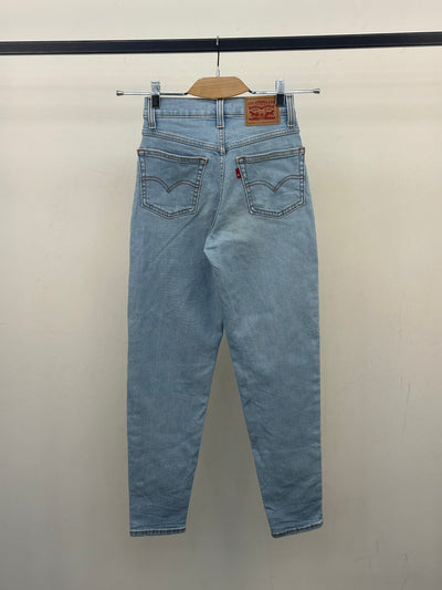 LEVI'S MOM JEAN TAGLIA: 37 ITA = W23