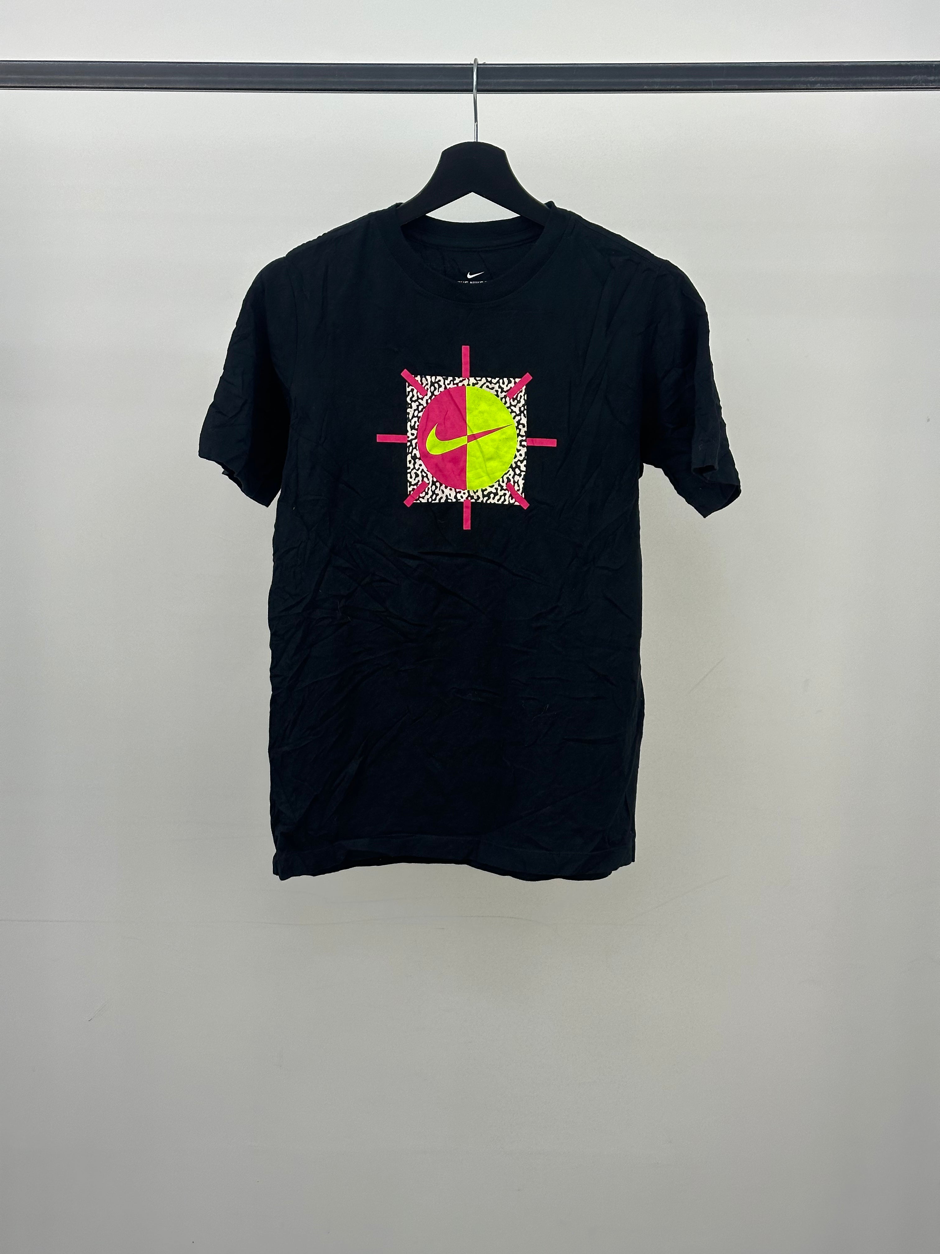 T-SHIRT NIKE TAGLIA: 16 ANNI