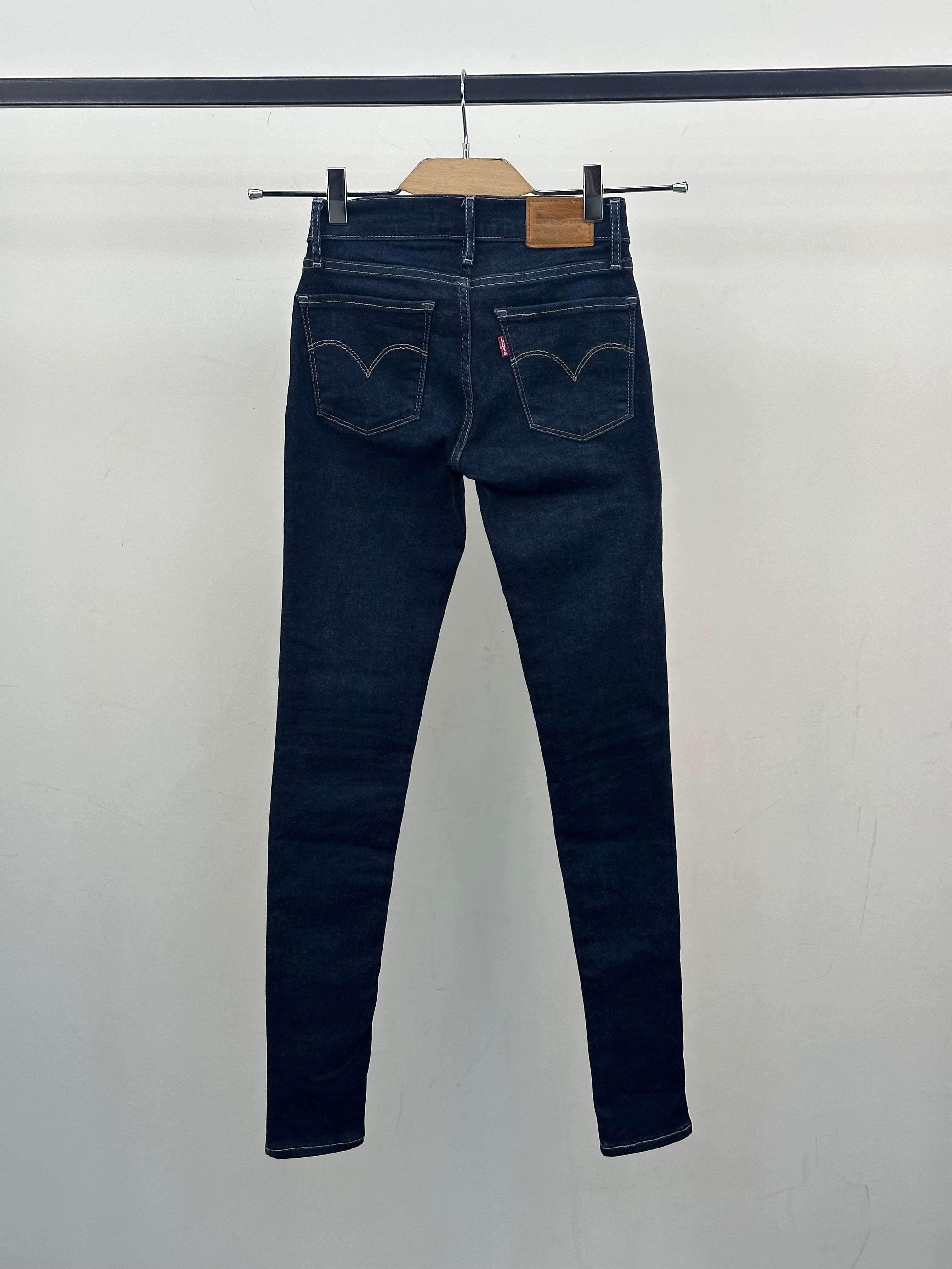 LEVI'S 710 SUPER SKINNY TAGLIA: 37 ITA = W23