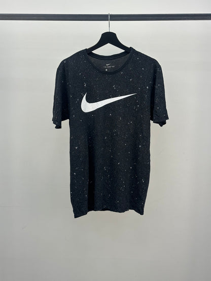 T-SHIRT NIKE TAGLIA: L