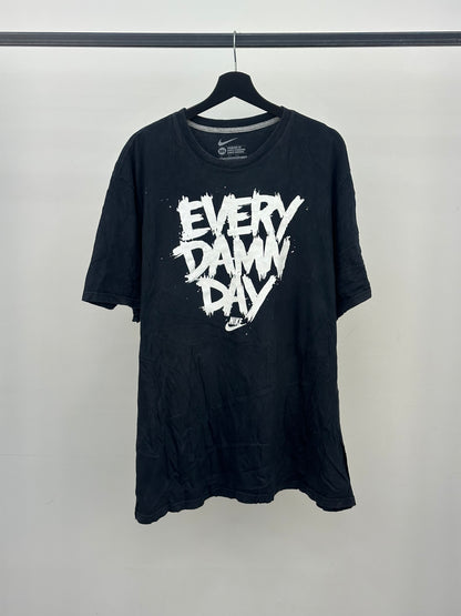 T-SHIRT NIKE TAGLIA: 3XL