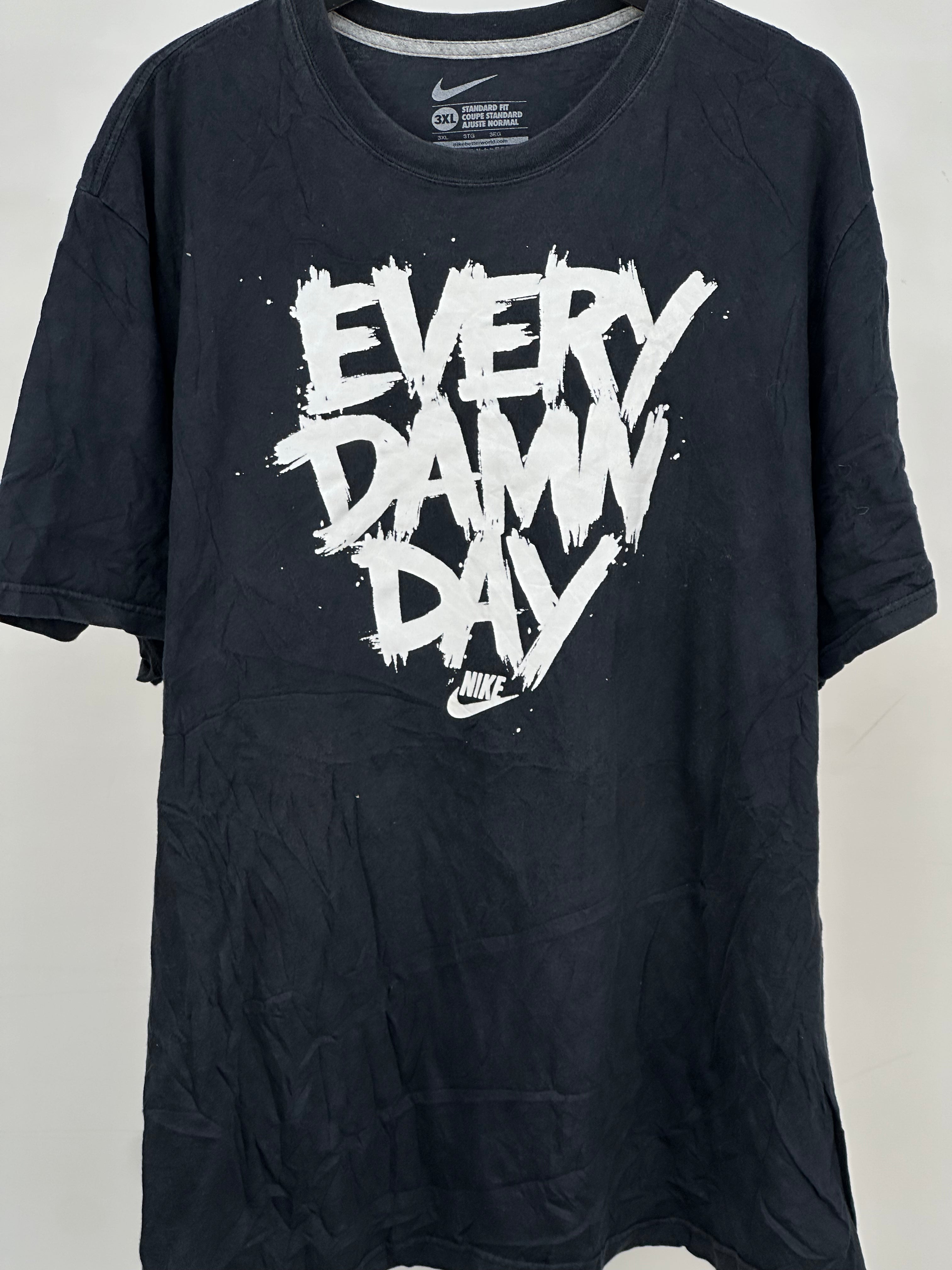 T-SHIRT NIKE TAGLIA: 3XL