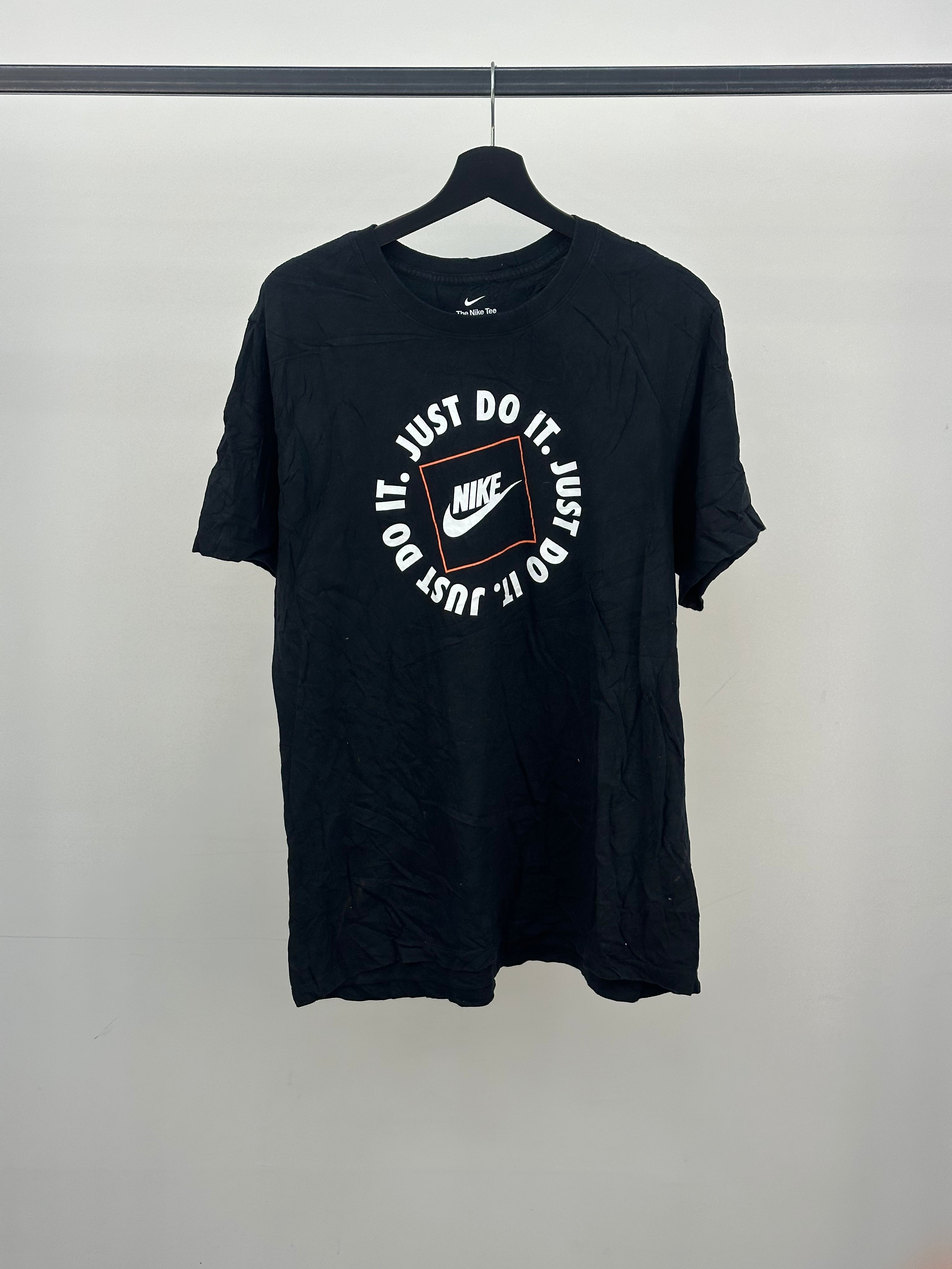 T-SHIRT NIKE TAGLIA: XL
