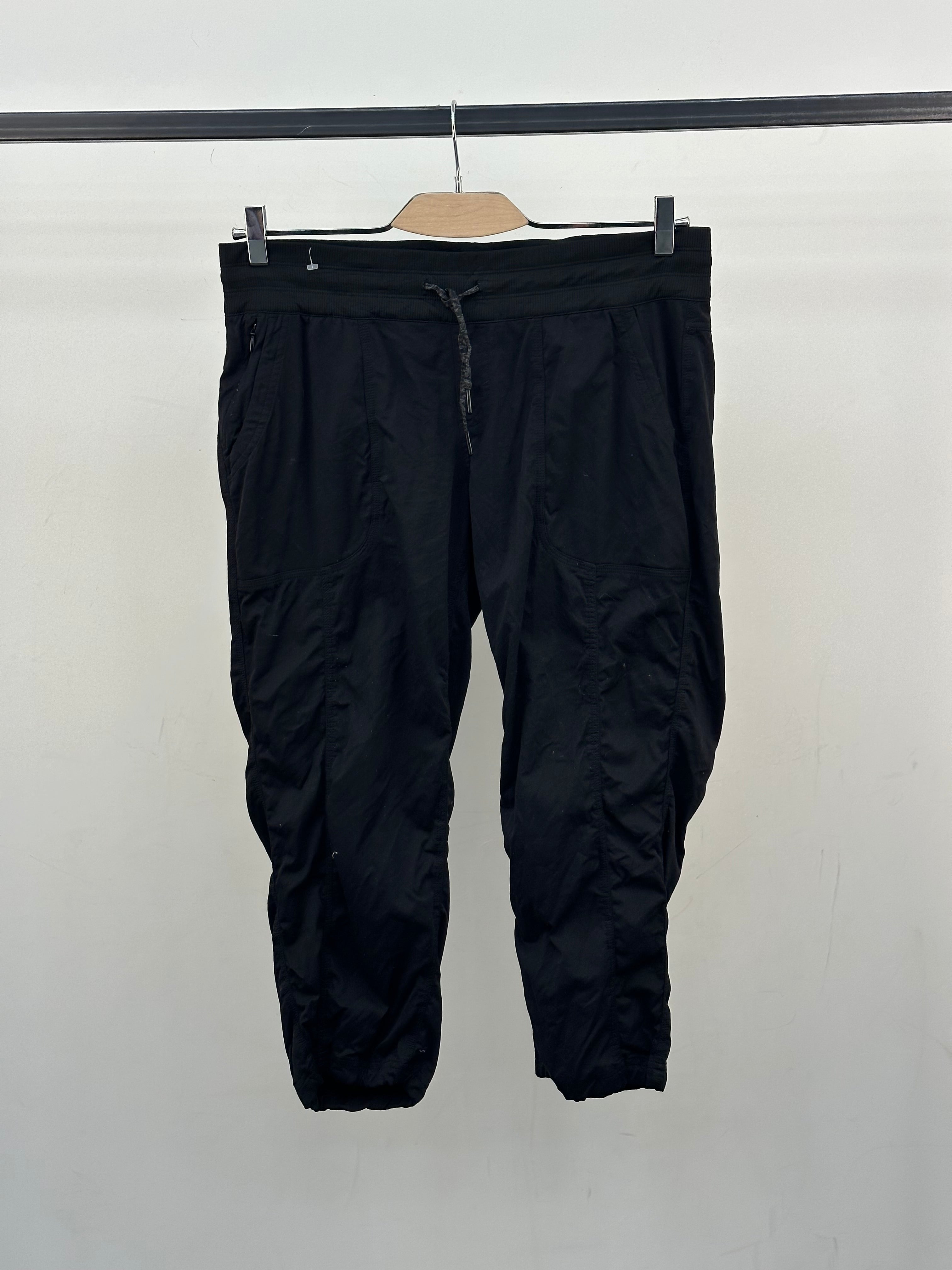 THE NORTH FACE SWEATSHIRT