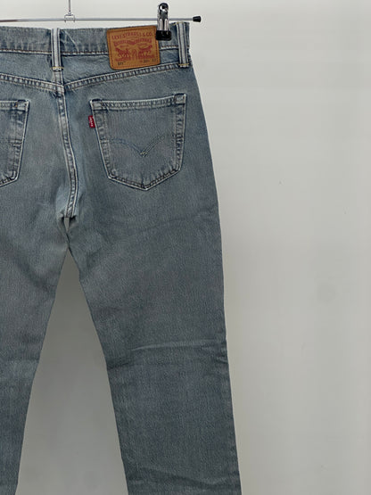 LEVI'S 511 : 44 ITA = W30 L32