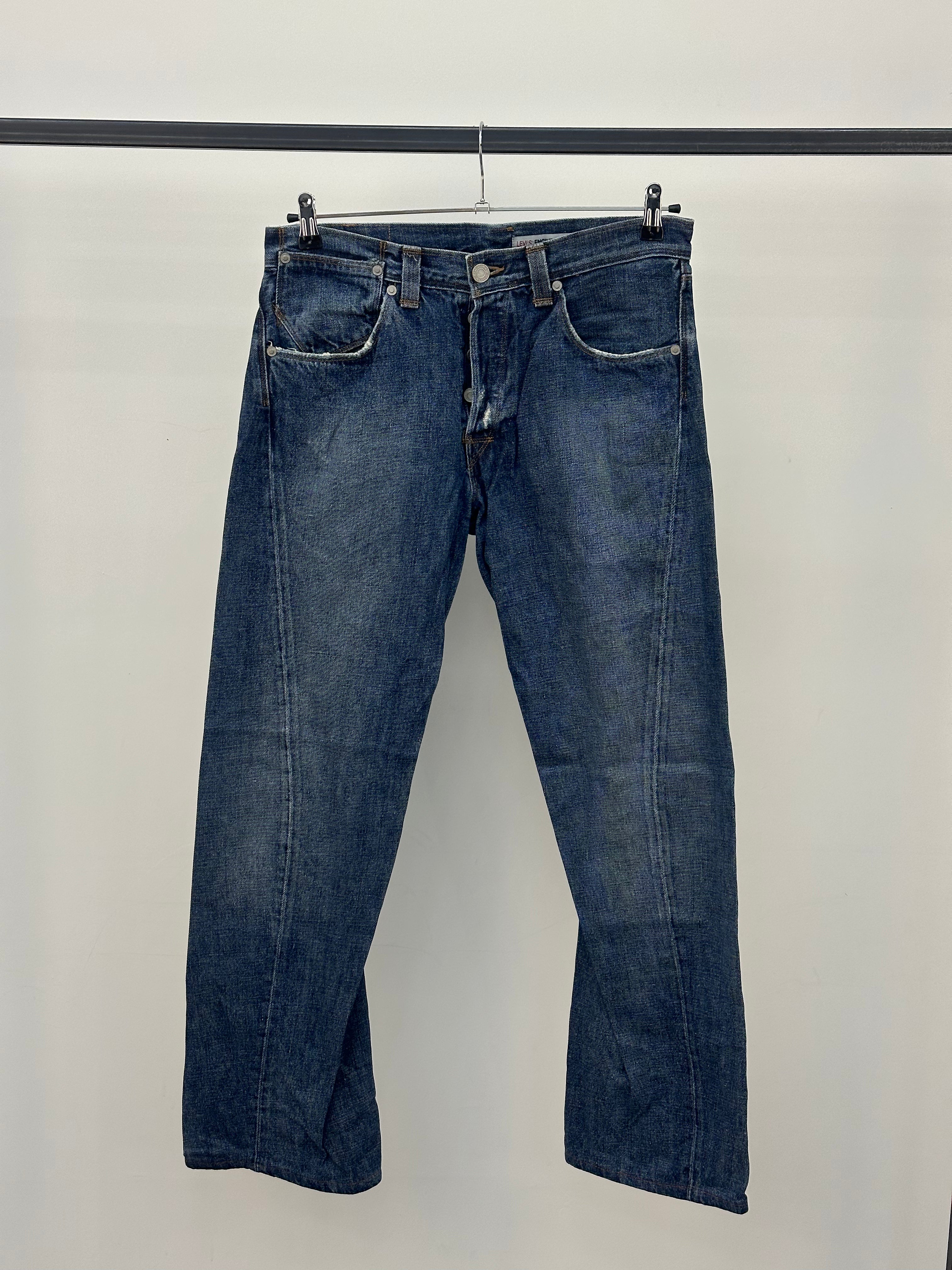 LEVI'S ENGINEERED : 48 ITA = W34 L32